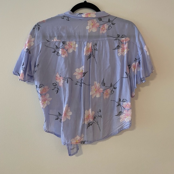 Top - Picture 2 of 3